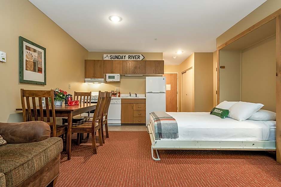 Grand Summit Hotel