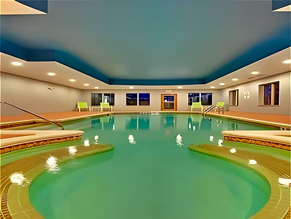 Holiday Inn Express Hotel & Suites Hamburg By IHG