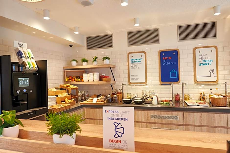 Holiday Inn Express Amsterdam - City Hall By IHG