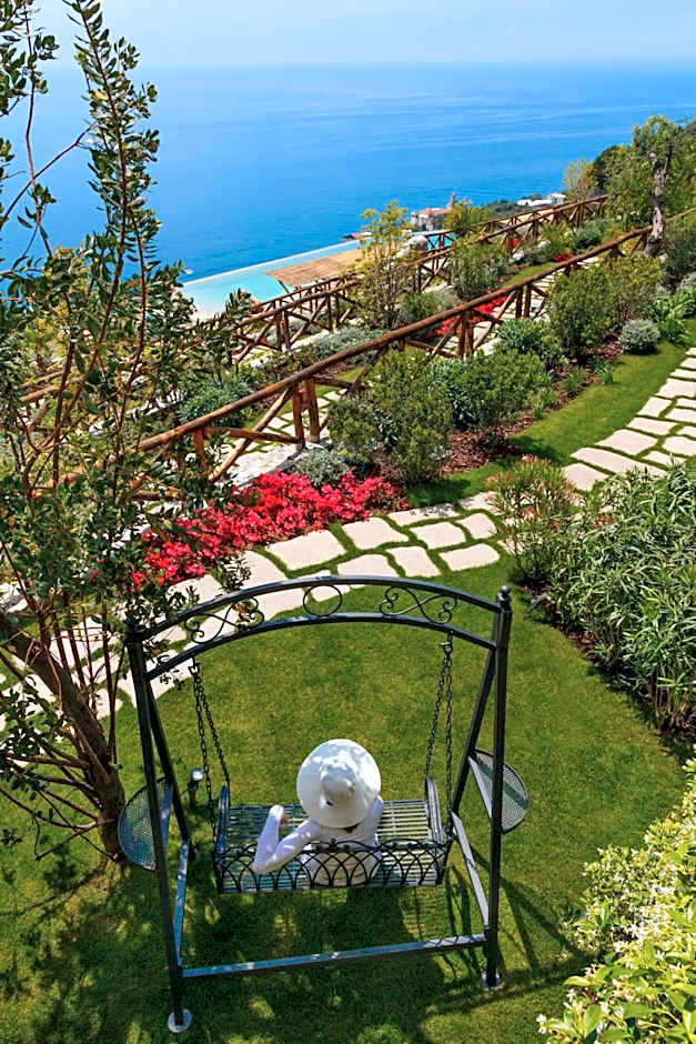 Monastero Santa Rosa Hotel & Spa