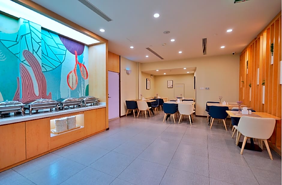 Hanting Express Jinan Daguanyuan Wanda – Jinan, WV
