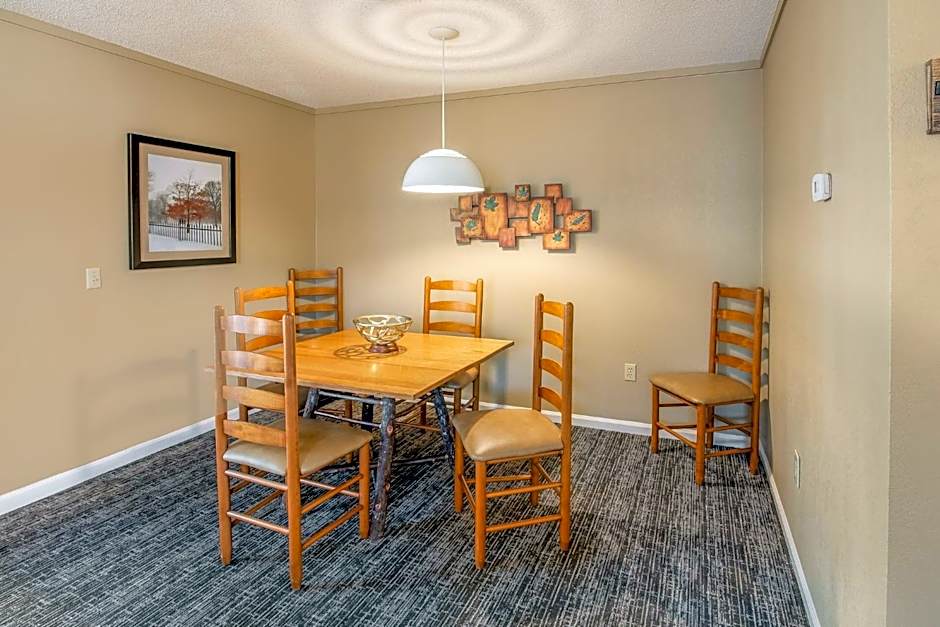 Holiday Inn Club Vacations Oak N Spruce Resort By IHG