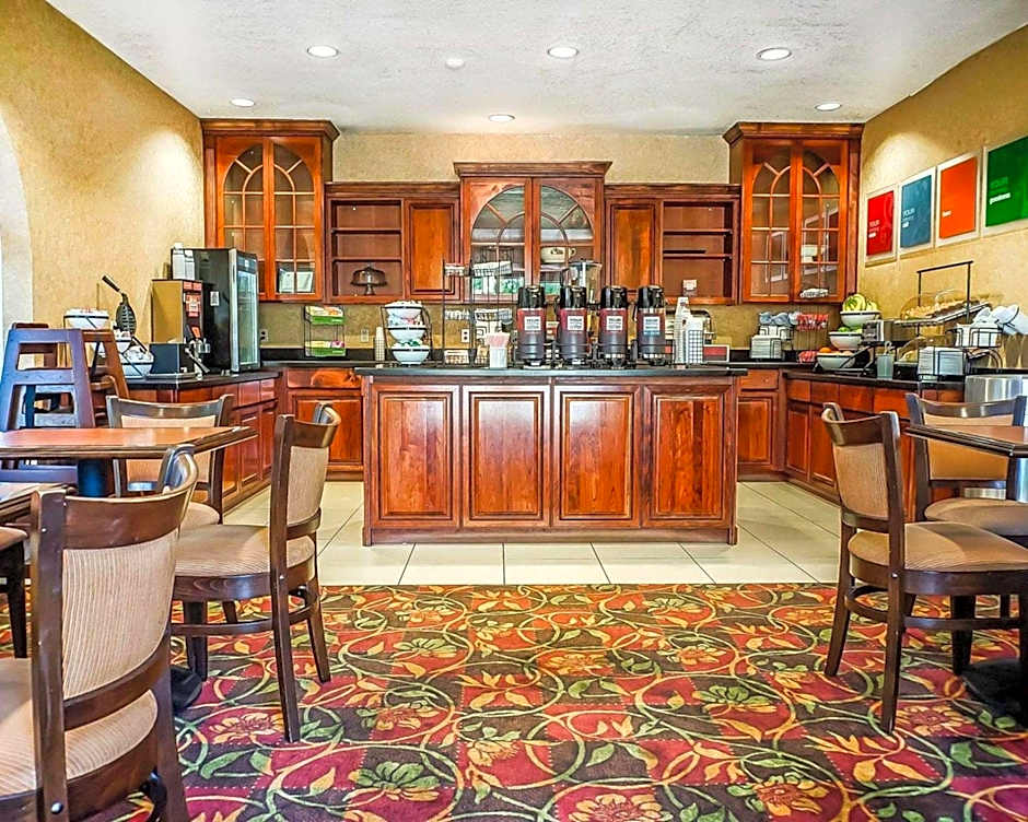 Quality Inn & Suites