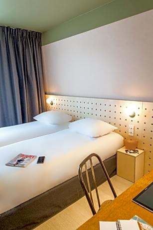 Pop Twin Room