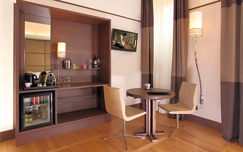 The Independent Hotel