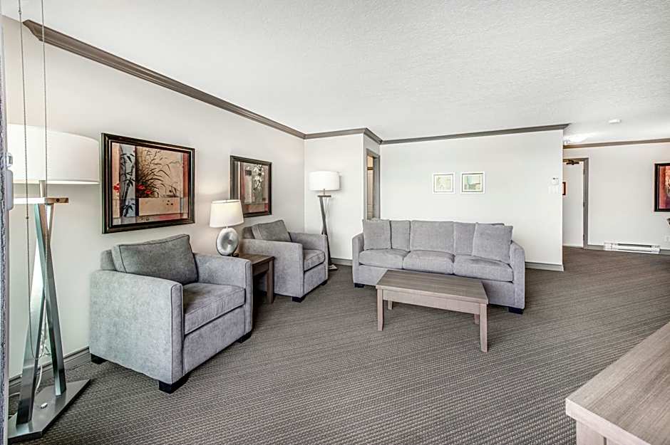 Victoria Regent Waterfront Hotel & Suites