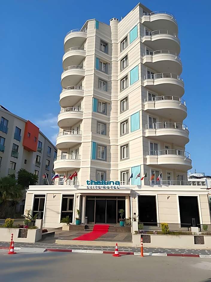 Citrus Luna Suite Hotel