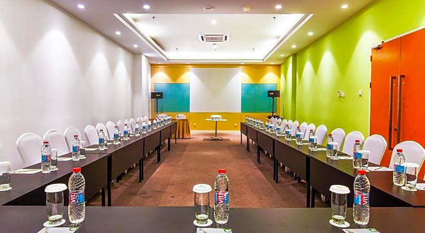 Zest Hotel Harbour Bay Batam