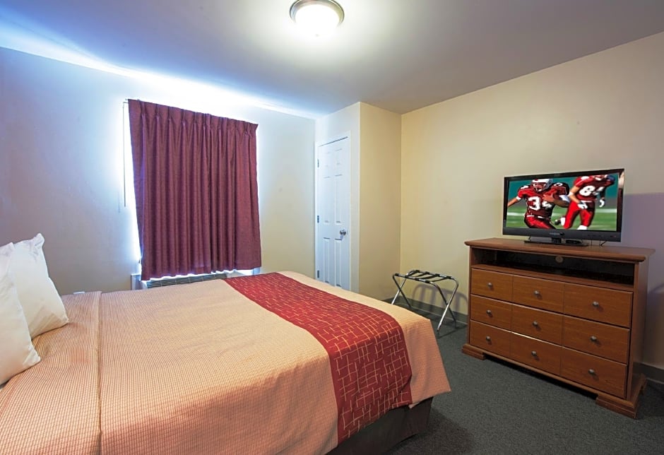 Photo 1 of 11 of 1 King Bed Suite, Accessible, Roll in Shower