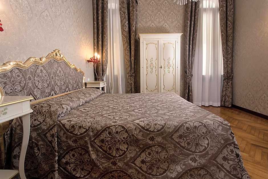 Hotel Mezzo Pozzo