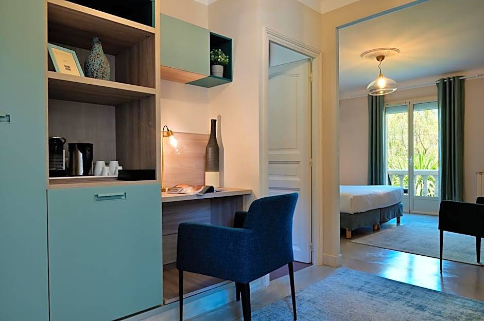 Photo 1 of 3 of Junior Suite, Balcony
