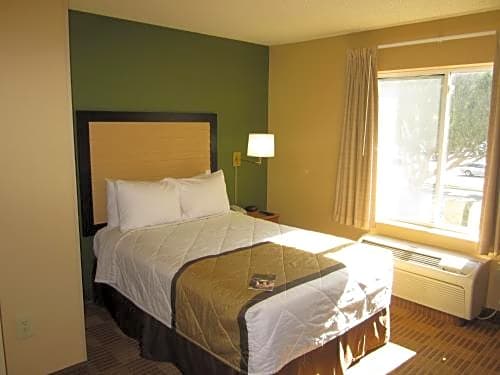 Extended Stay America Suites - Los Angeles - South