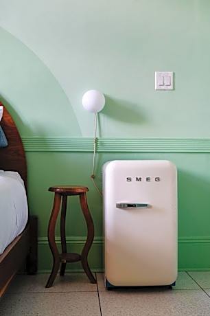 Double Queen Room (24/7 Front Desk)