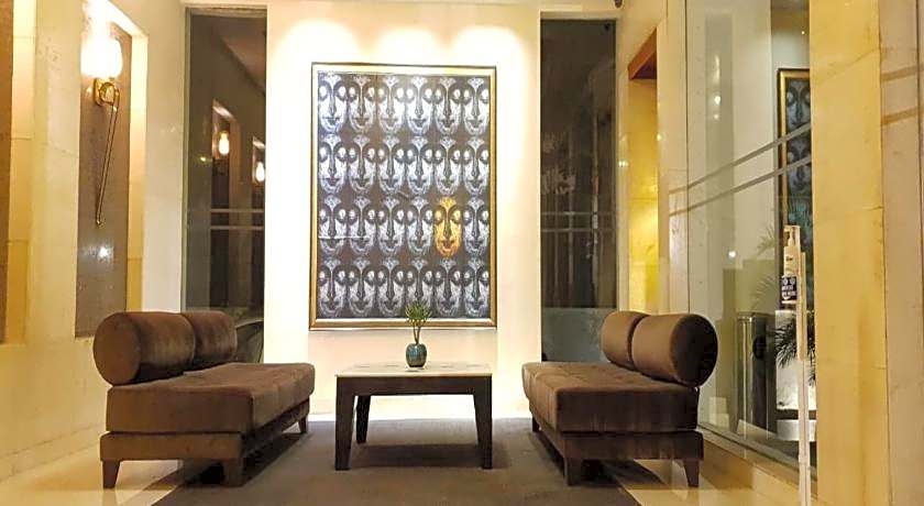 Udman Hotel Panchshila Park