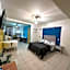 Suites Brisa Marina - atrás de Playa Regatas y el Malecón, 6 calles del Acuario