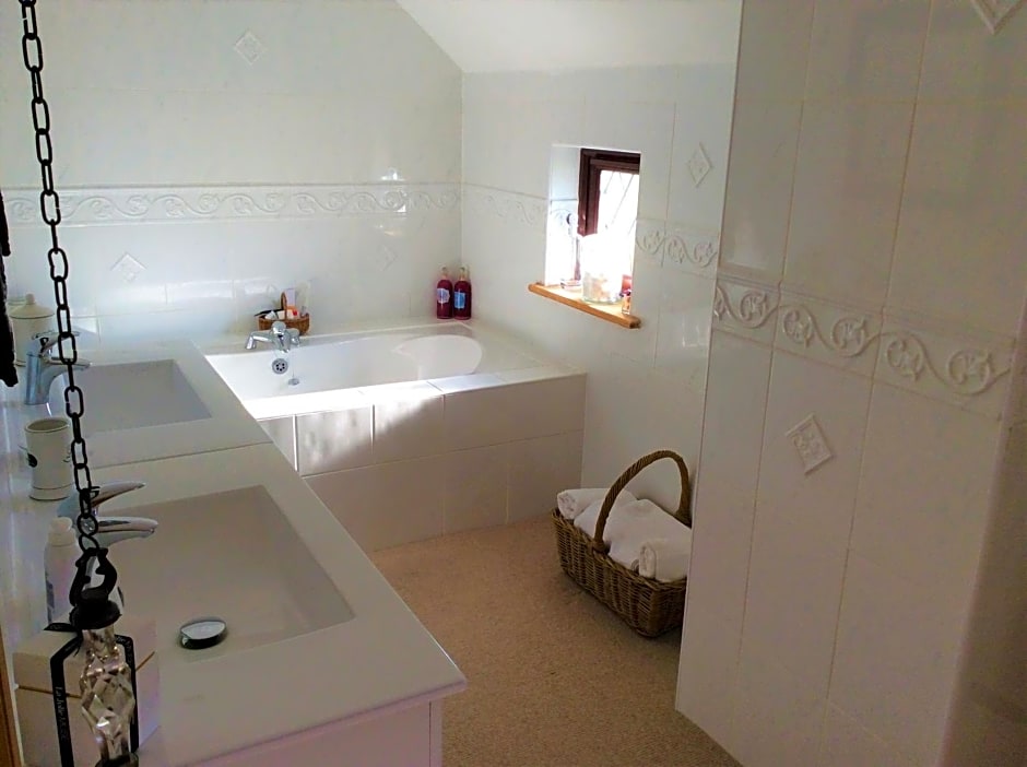 Bosvean House Bed & Breakfast