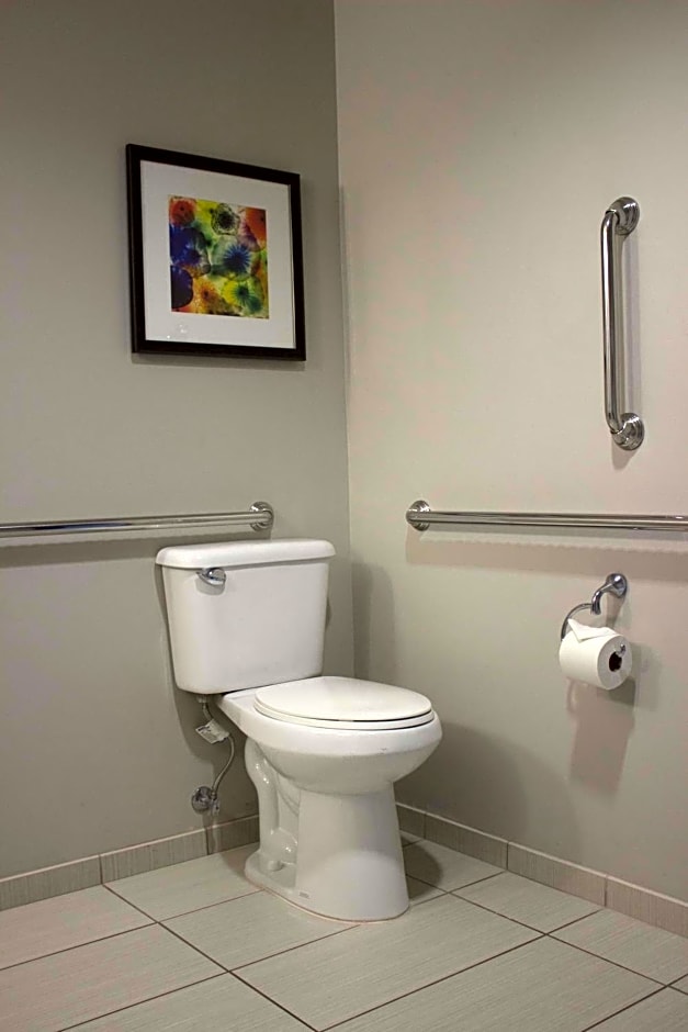 Holiday Inn Express and Suites Tahlequah By IHG