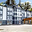 Microtel Inn & Suites by Wyndham Oyster Bay Ladysmith