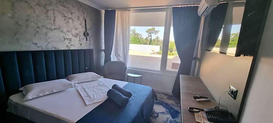 HOTEL TOPAZ 4* CAP AURORA