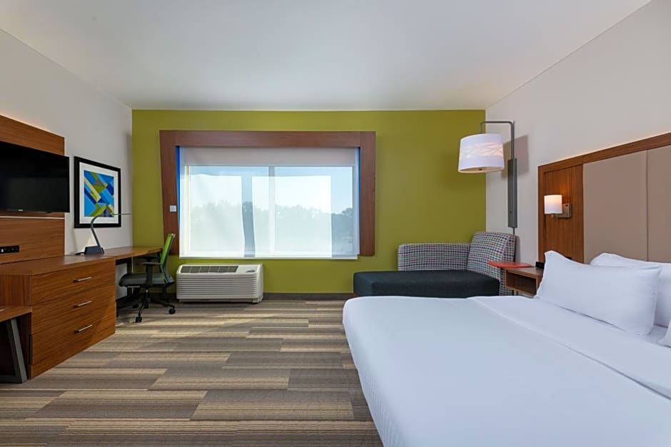 Holiday Inn Express Queensbury - Lake George Area