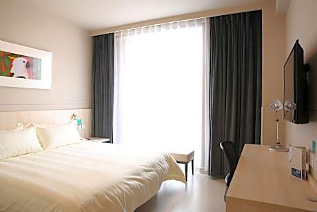 Business Standard Room C