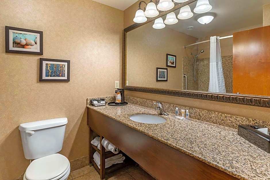 Comfort Inn & Suites Lincoln City