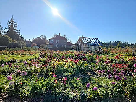 Woodside Farm Country Inn
