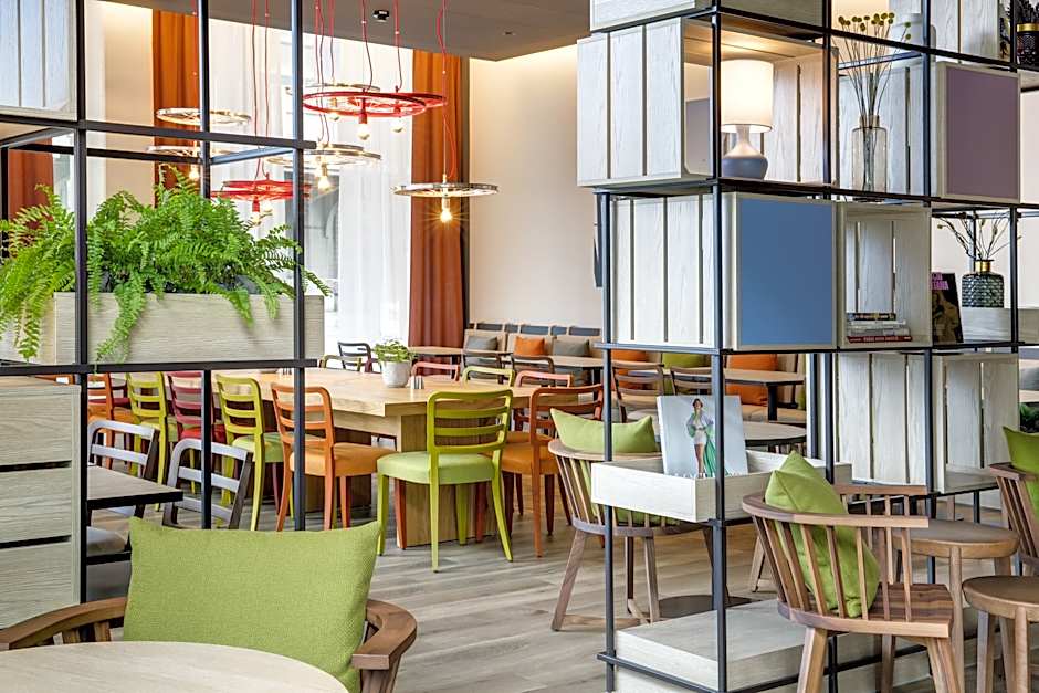 IntercityHotel Amsterdam Airport