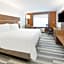 Holiday Inn Express & Suites Mitchell By IHG