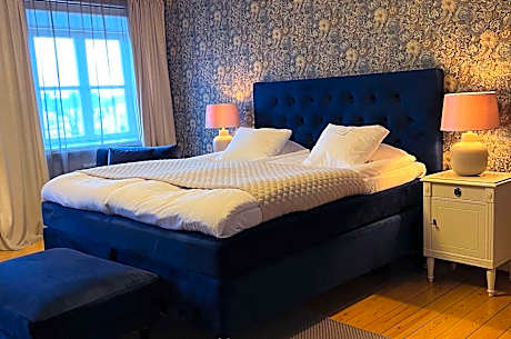 Presidential King Suite - Executive Level/Non-Smoking