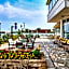 Hotel Caesar B&B Fronte Mare in Centro di Milano Marittima