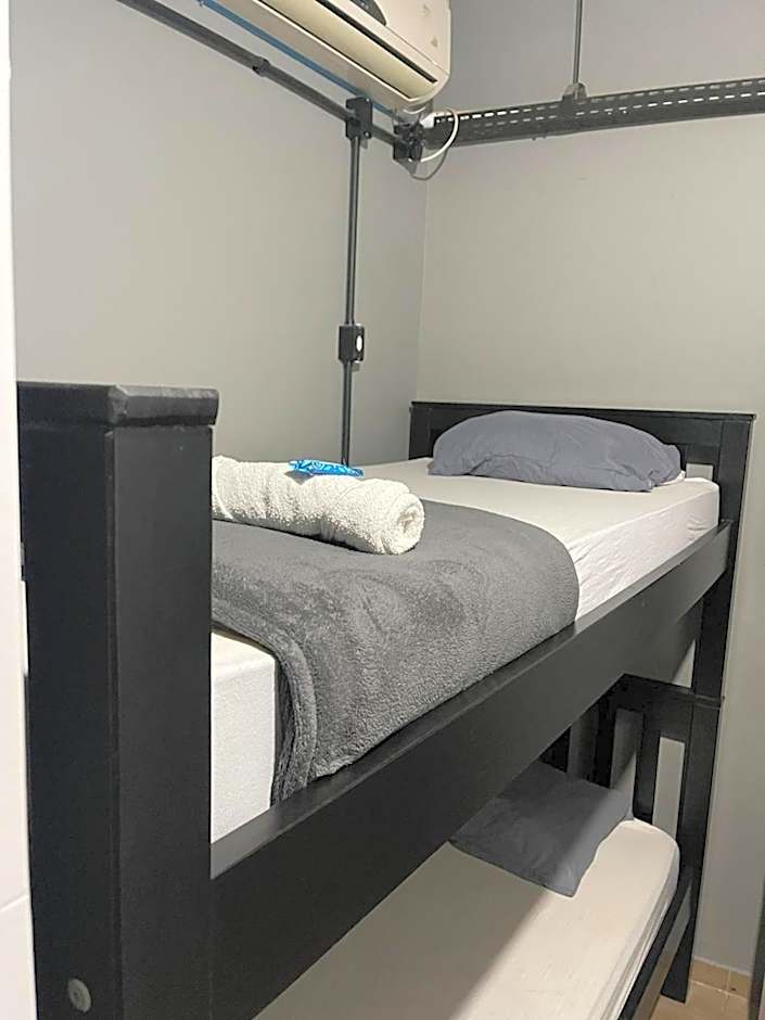 Esquina 8 Suítes Confort & Hostel