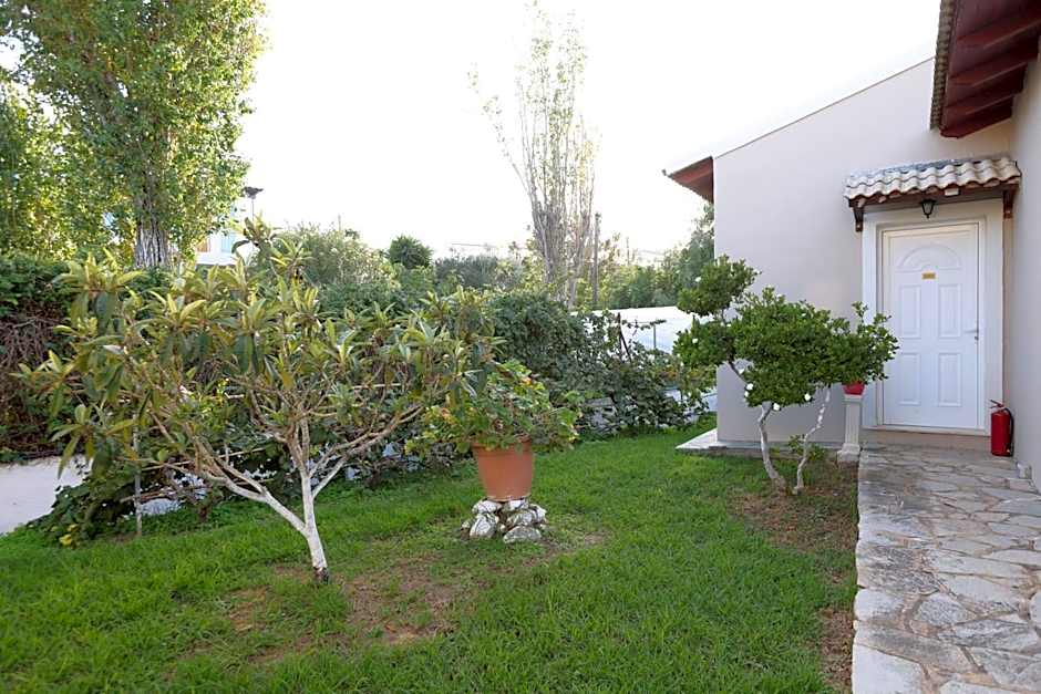 Three Stars Beach Hotel