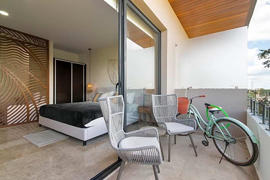 Serenity in the Sky - Studio with Rooftop and Plunge pool