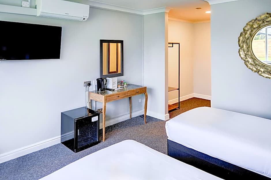 Warwickshire Park Hotel Kenilworth by Belvilla