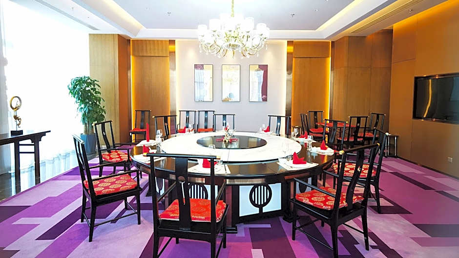 Crowne Plaza Dalian Xinghai By IHG