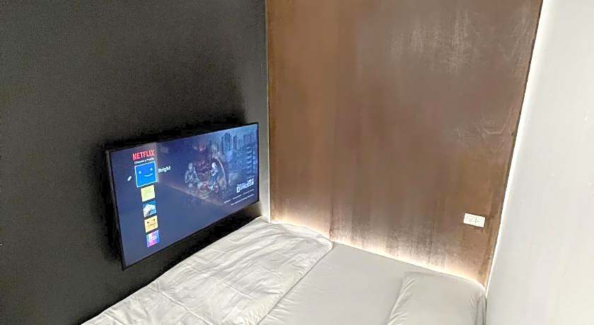 Chatel Samyan - Self check-in