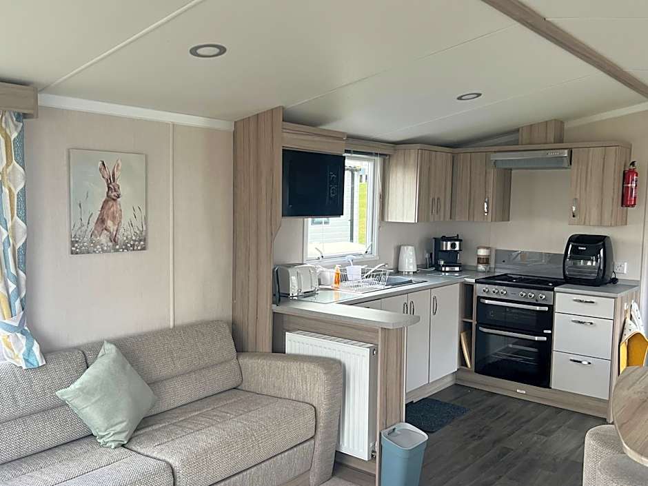 Robinson retreats beautiful caravan with sea views pet friendly