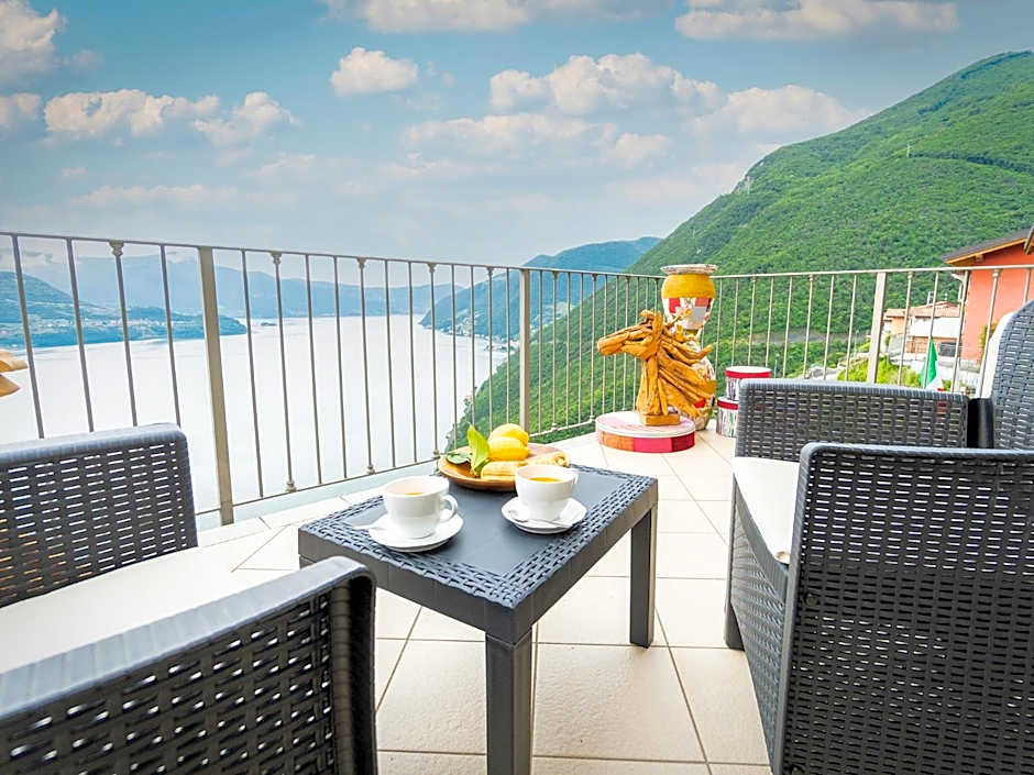 Serafino - nice terrace & swimming pool on the Iseo Lake