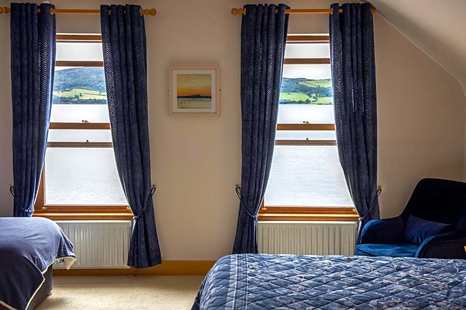 The Waters Edge Hotel