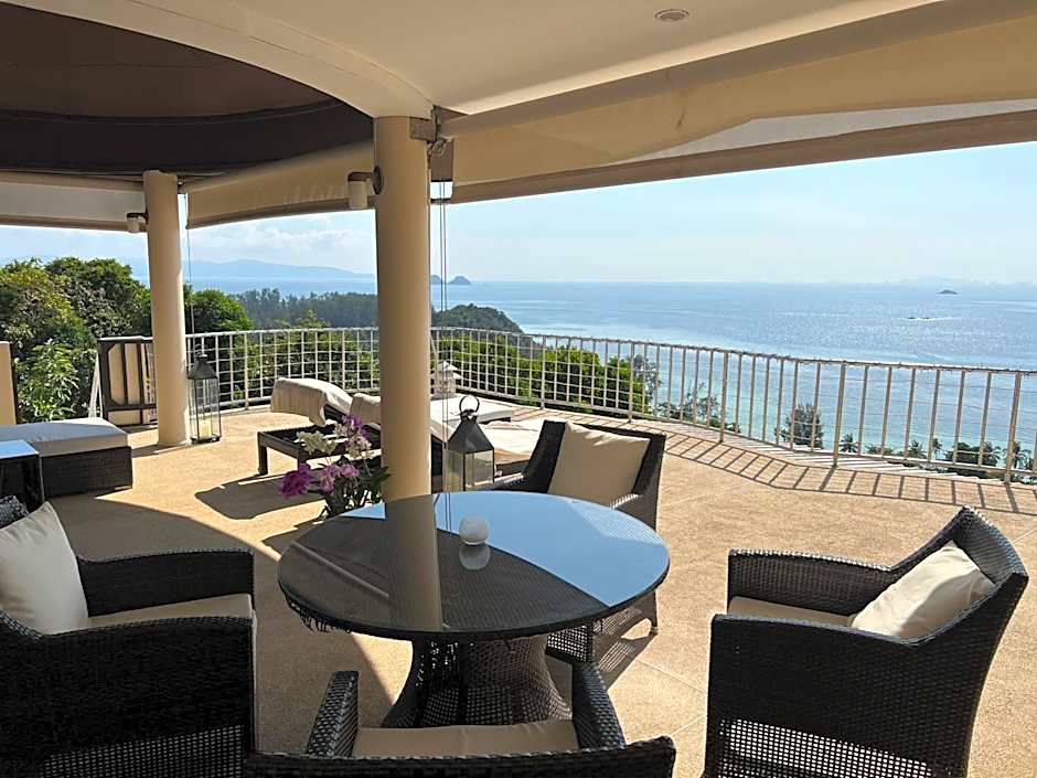 Photo 1 of 5 of Panoramic 2 Bedroom Suite, Sea View