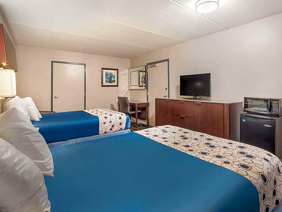 Rodeway Inn Greenwood