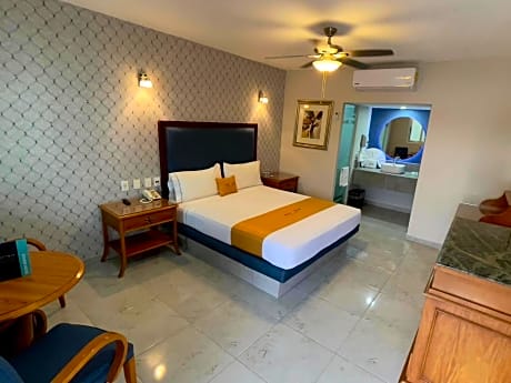 Superior King Room