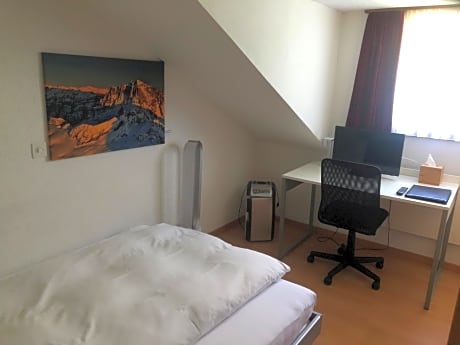 Standard Single Room with Shower