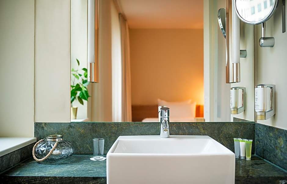 Lindner Hotel Berlin Ku'damm, part of JdV by Hyatt