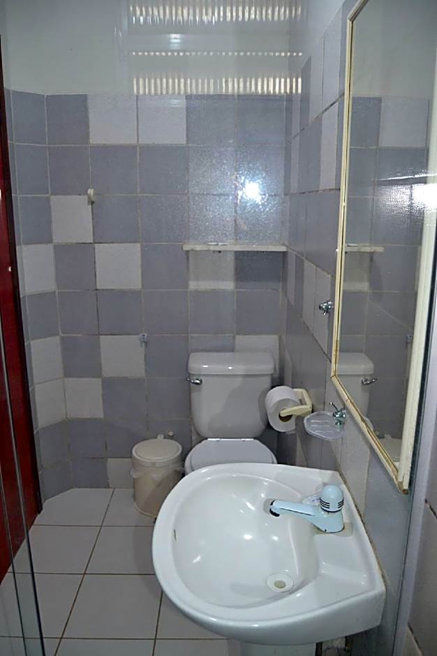 POUSADA PORTO TROPICAL