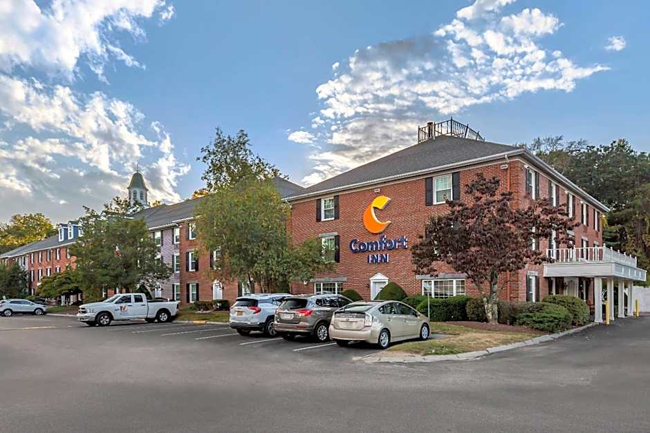 Photo 1 of 50 of Comfort Inn Foxboro - Mansfield