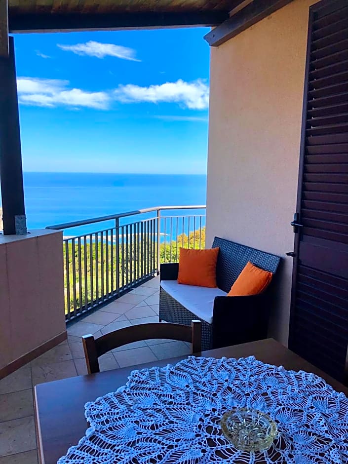 B&B Roomantic & Piscina Idromassaggio