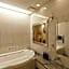 Hotel Fine Garden Kuwana