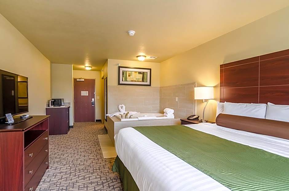 Cobblestone Inn & Suites - Oberlin